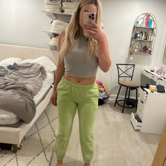 BRANDY MELVILLE sweats small - Picture 4 of 8